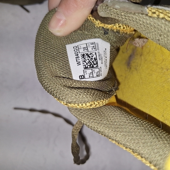 New balance women's sneakers size 7 1/2 - Picture 7 of 7